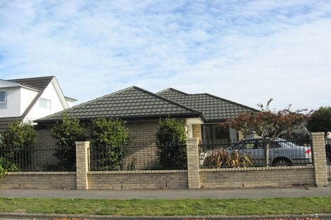 Photo of property in 13 Colman Avenue, Sockburn, Christchurch, 8042