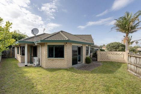 Photo of property in 11 Santa Monica Drive, Papamoa Beach, Papamoa, 3118