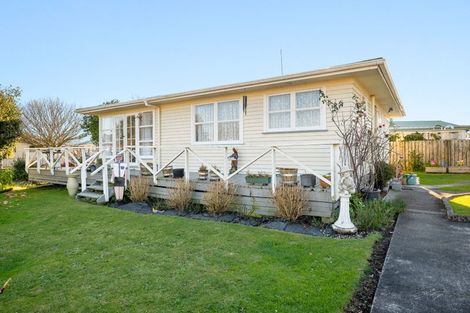 Photo of property in 1 Katherine Place, Melville, Hamilton, 3206