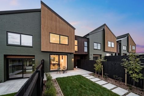 Photo of property in 9 Golden Fall Road, Hobsonville, 0616