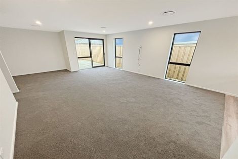 Photo of property in 39 Herridge Street, Woodend, 7691