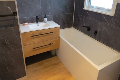 Photo of property in 21 Casper Street, Fairfield, Hamilton, 3214