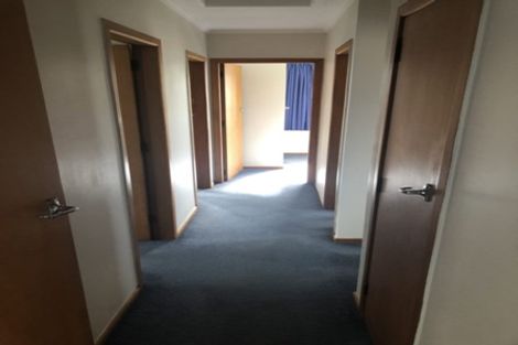 Photo of property in 28 Northolt Road, Fairview Downs, Hamilton, 3214