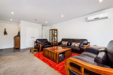 Photo of property in 13 Cartmel Avenue, Massey, Auckland, 0614