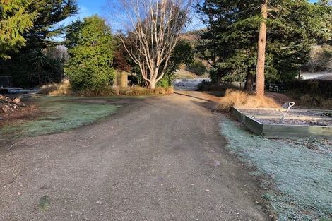 Photo of property in 10 Helvellyn Street, Woodside, Outram, 9073