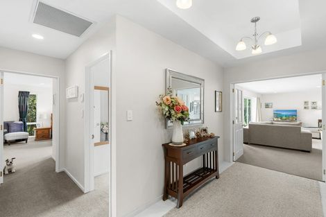 Photo of property in 12 Chesterfield Mews, Russley, Christchurch, 8042