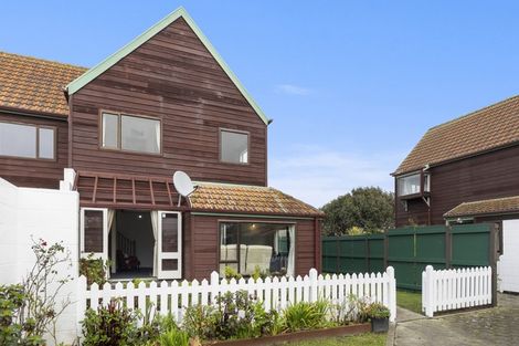 Photo of property in 10/17u Randwick Crescent, Moera, Lower Hutt, 5010