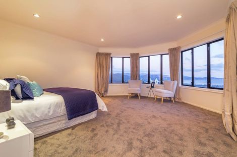 Photo of property in 49 Arahiwi Grove, Tirohanga, Lower Hutt, 5010