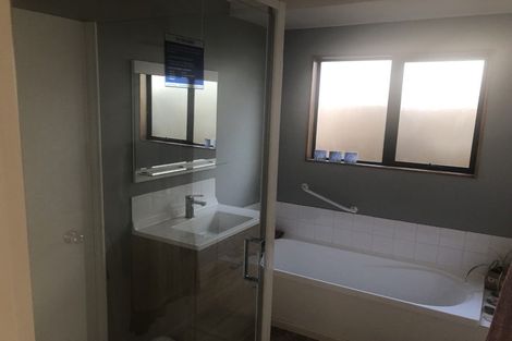 Photo of property in 2/300 Saint Aubyn Street, New Plymouth, 4310