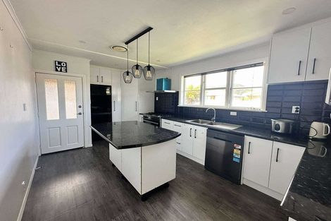 Photo of property in 39 Ararino Street, Trentham, Upper Hutt, 5018