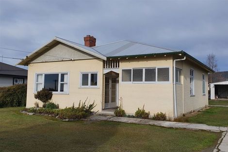 Photo of property in 17 George Street, Waimate, 7924