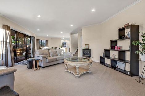 Photo of property in 45 Chieftain Rise, Goodwood Heights, Auckland, 2105