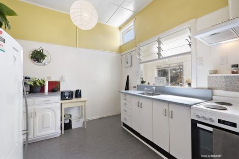 Photo of property in 213 The Parade, Island Bay, Wellington, 6023