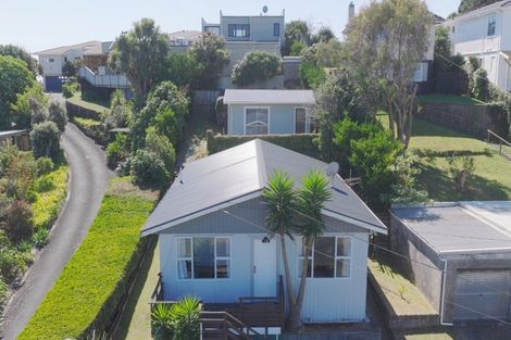 Photo of property in 10 Parris Street, Moturoa, New Plymouth, 4310