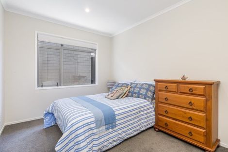 Photo of property in 8 Poaka Road, Hobsonville, Auckland, 0618