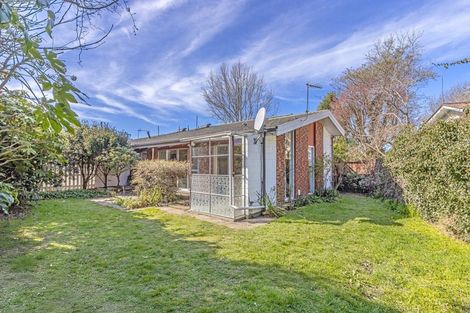 Photo of property in 2/8 Witbrock Crescent, Burnside, Christchurch, 8053