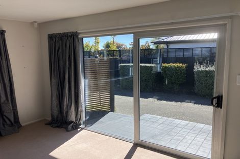 Photo of property in 1/4 Kotare Street, Fendalton, Christchurch, 8041