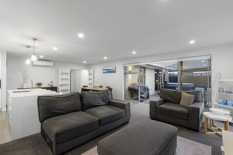 Photo of property in 7 Ciaran Close, Broomfield, Christchurch, 8042