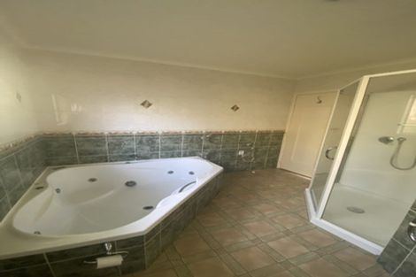 Photo of property in 27 Brookview Court, Queenwood, Hamilton, 3210