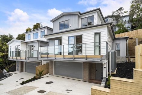 Photo of property in 1/15d Verran Road, Birkenhead, Auckland, 0626