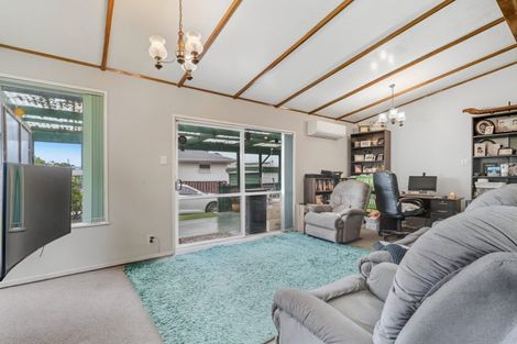 Photo of property in 42 Heybridge Street, Manurewa, Auckland, 2102