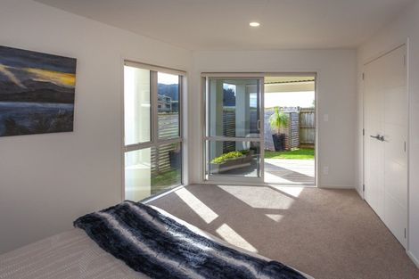 Photo of property in 218a Beverley Terrace, Whangamata, 3620