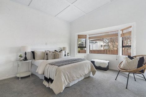 Photo of property in 1/23 Roys Road, Weymouth, Auckland, 2103