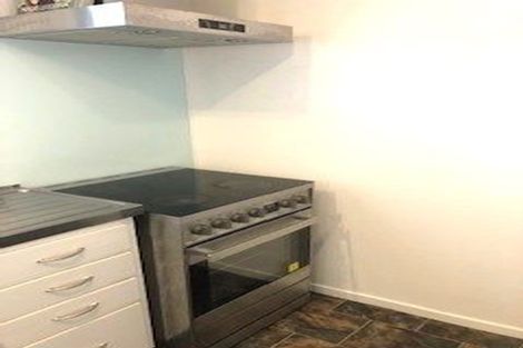 Photo of property in 2/1 Northall Road, New Lynn, Auckland, 0600