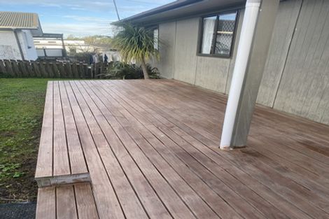 Photo of property in 2/11 Akehurst Avenue, New Lynn, Auckland, 0600