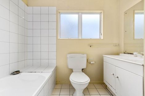 Photo of property in 9a Rogan Street, Mount Roskill, Auckland, 1041