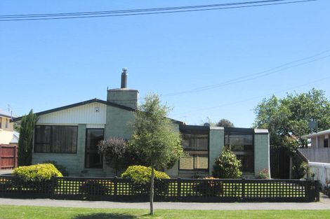 Photo of property in 25 Oldwood Street, Bishopdale, Christchurch, 8053