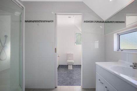 Photo of property in 17a Groves Road, Raumati Beach, Paraparaumu, 5032