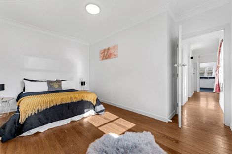 Photo of property in 92 Mangere Road, Otahuhu, Auckland, 1062