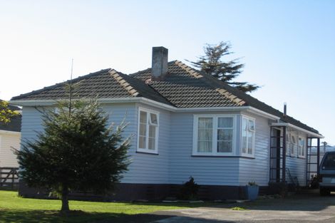 Photo of property in 24 Goldsmith Crescent, Levin, 5510