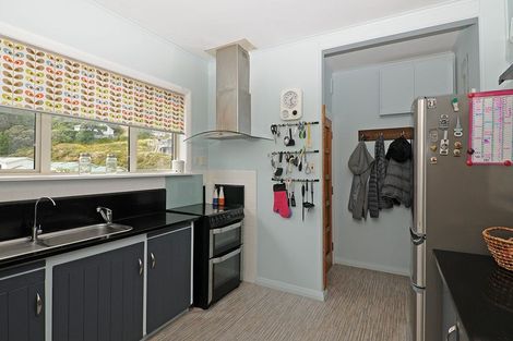 Photo of property in 4 Leveson Street, Strathmore Park, Wellington, 6022