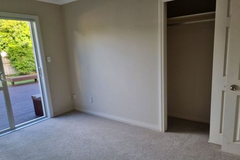 Photo of property in 7 Harrowglen Drive, Northcross, Auckland, 0632