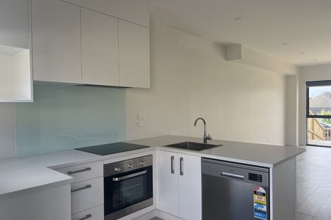 Photo of property in 2/39 Renata Crescent, Te Atatu Peninsula, Auckland, 0610