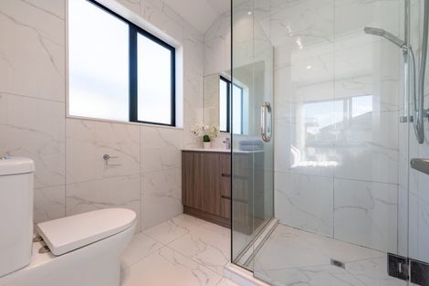 Photo of property in 6 Twin Parks Rise, Papakura, 2110