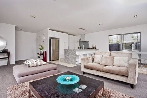 Photo of property in 234 Beach Haven Road, Beach Haven, Auckland, 0626