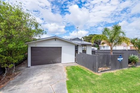 Photo of property in 28 Devonshire Road, Unsworth Heights, Auckland, 0632