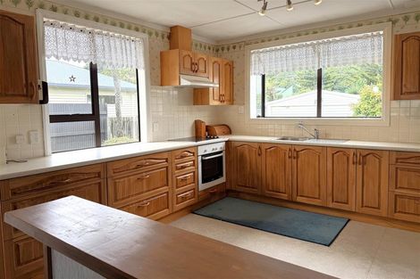 Photo of property in 218 Sewell Street, Hokitika, 7810