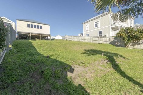 Photo of property in 19 May Avenue, Hospital Hill, Napier, 4110