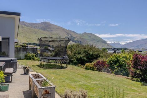 Photo of property in 60 West Meadows Drive, Wanaka, 9305