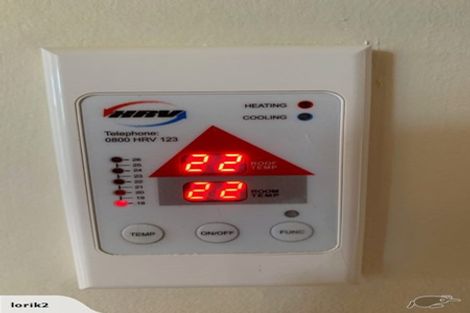 Photo of property in 46 Stott Avenue, Birkdale, Auckland, 0626