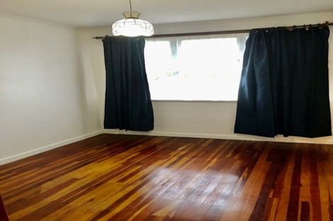 Photo of property in 101 Flanshaw Road, Te Atatu South, Auckland, 0610