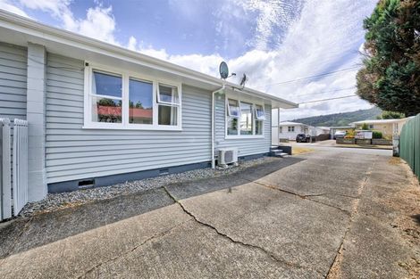Photo of property in 1/18 Benge Crescent, Clouston Park, Upper Hutt, 5018