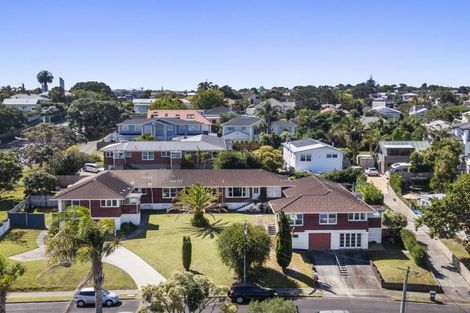 Photo of property in 6/40 Lake Road, Narrow Neck, Auckland, 0624