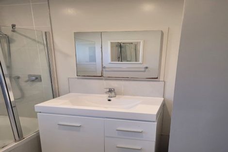 Photo of property in 2/112 View Road, Sunnyvale, Auckland, 0612