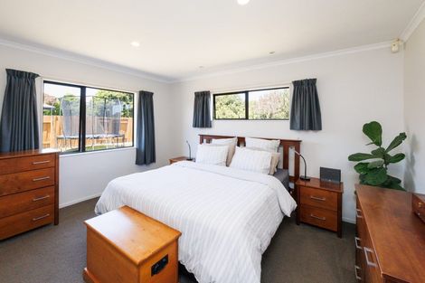 Photo of property in 110 Peter Hall Drive, Kelvin Grove, Palmerston North, 4414