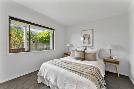 Photo of property in 7 Kaitake Place, Oakura, 4314